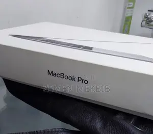 New Laptop Apple MacBook 16GB Intel Core I7 SSD 256GB