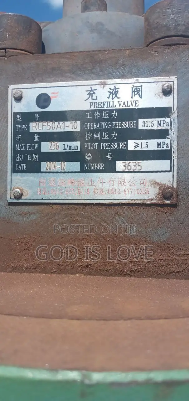 ሃይድሮሊክ ፕሬስ ማሽን
100 ቶን ነው
የቻይና ስሪት ነው