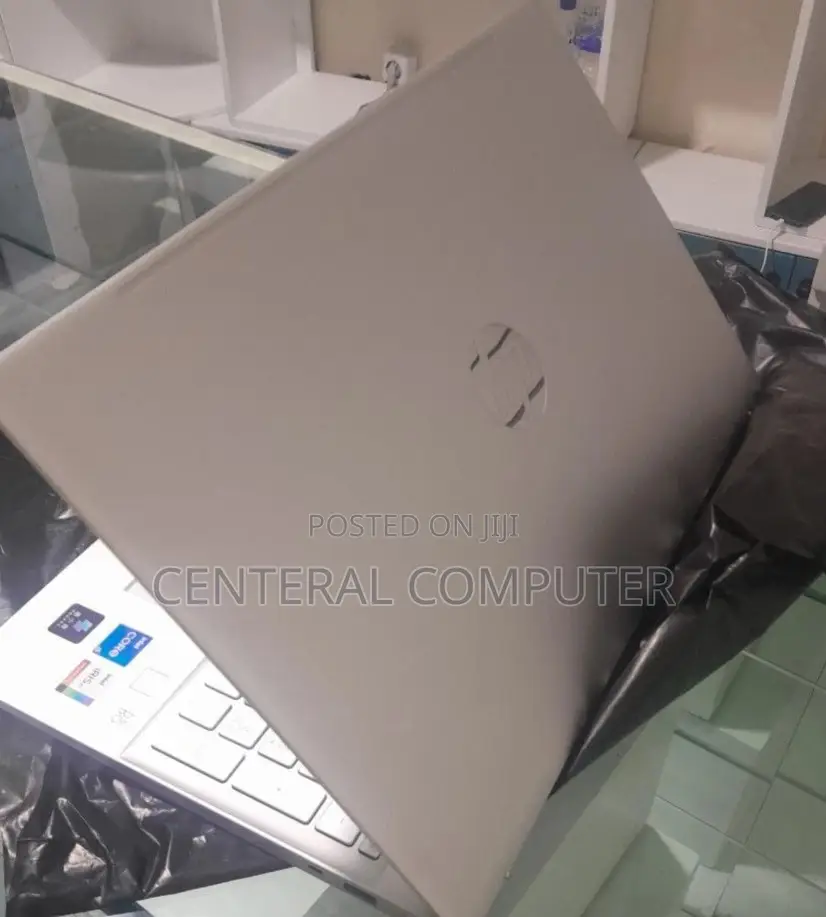 New Laptop HP 240 G6 16GB Intel Core I7 SSD 512GB