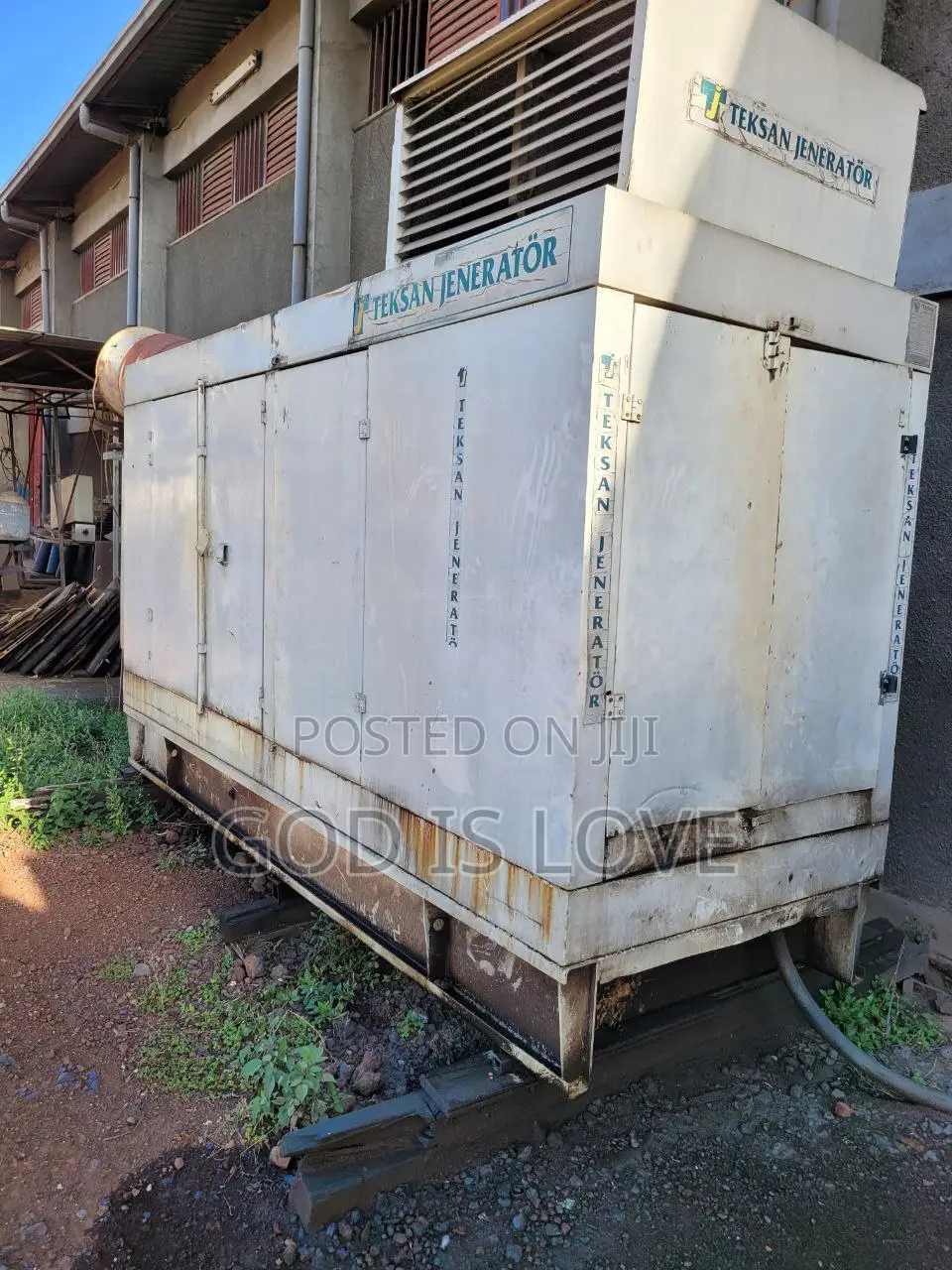 የሚሸጥ ጀነሬተር Generator 
300kva
Made in Turkishe