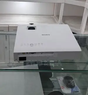 SONY PROJECTOR With Accessory