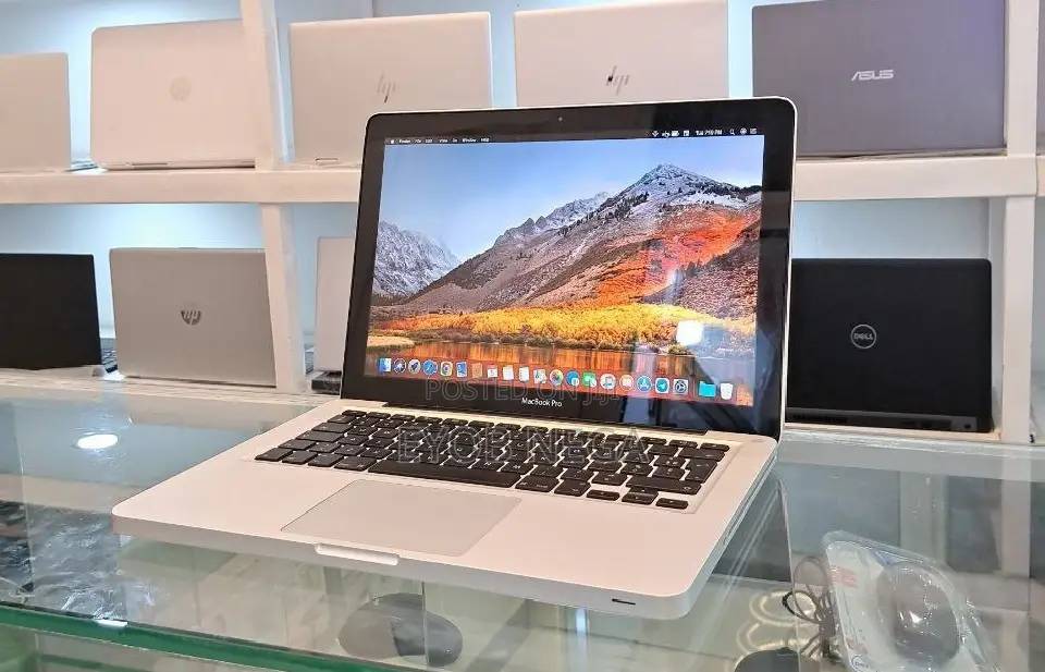 New Laptop Apple MacBook Pro 2011 4GB Intel Core I5 HDD 320GB