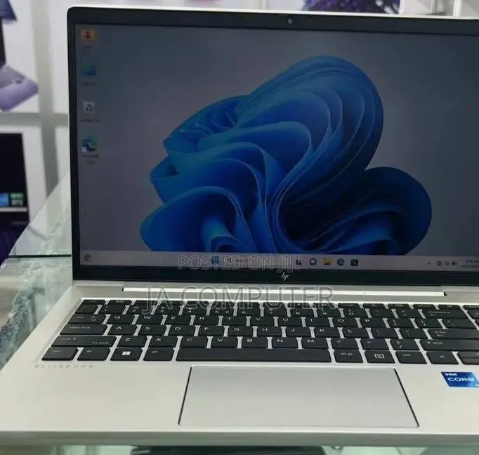 New Laptop HP EliteBook 840 16GB Intel Core I5 SSD 512GB