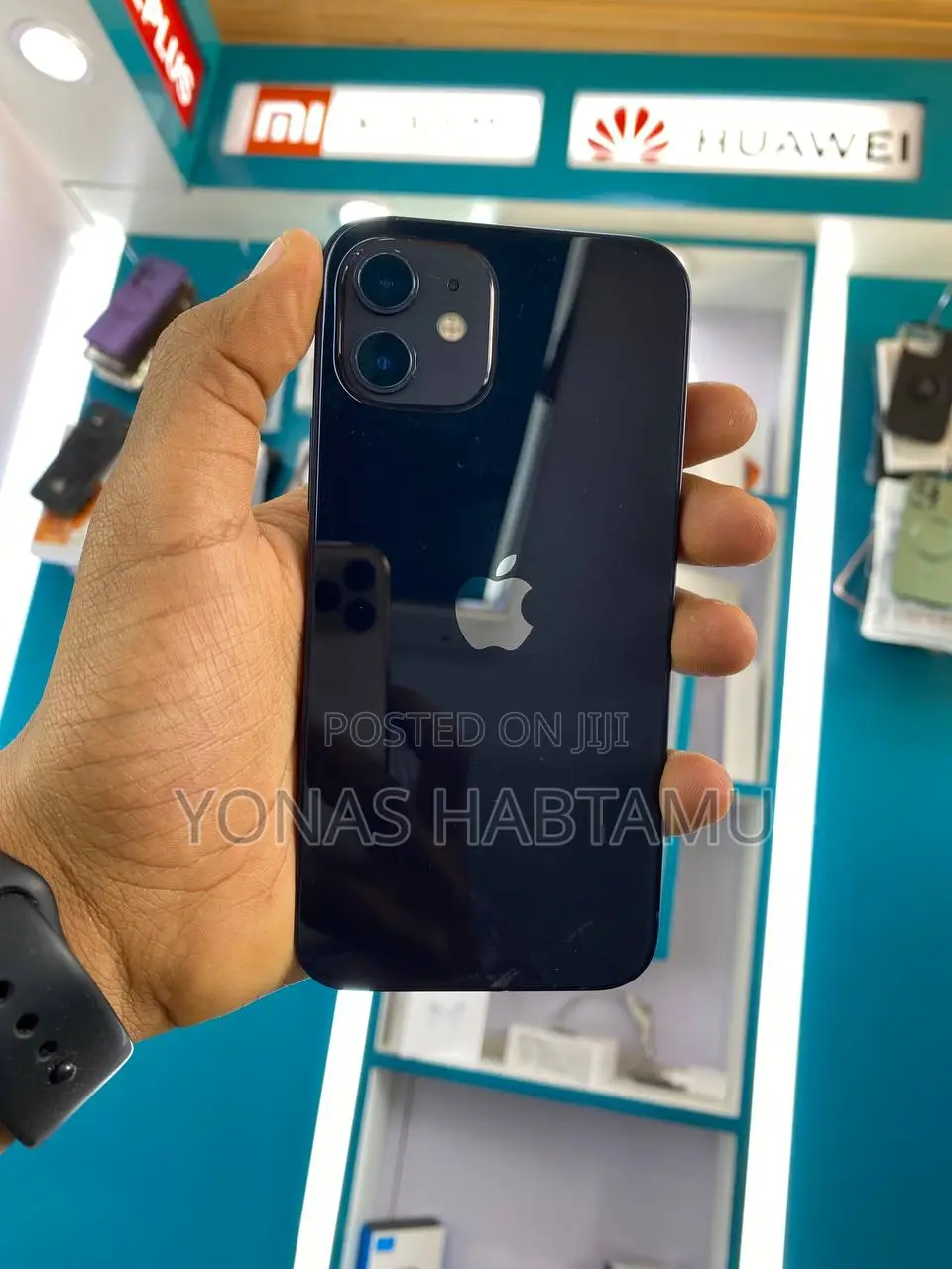 New Apple iPhone 12 64 GB Black