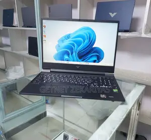 New Laptop HP Victus 16 8GB AMD Ryzen 5 SSD 1T