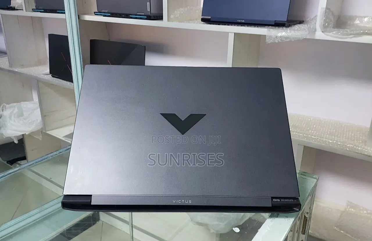 New Laptop HP Victus 16 16GB AMD Ryzen 5 SSD 1T