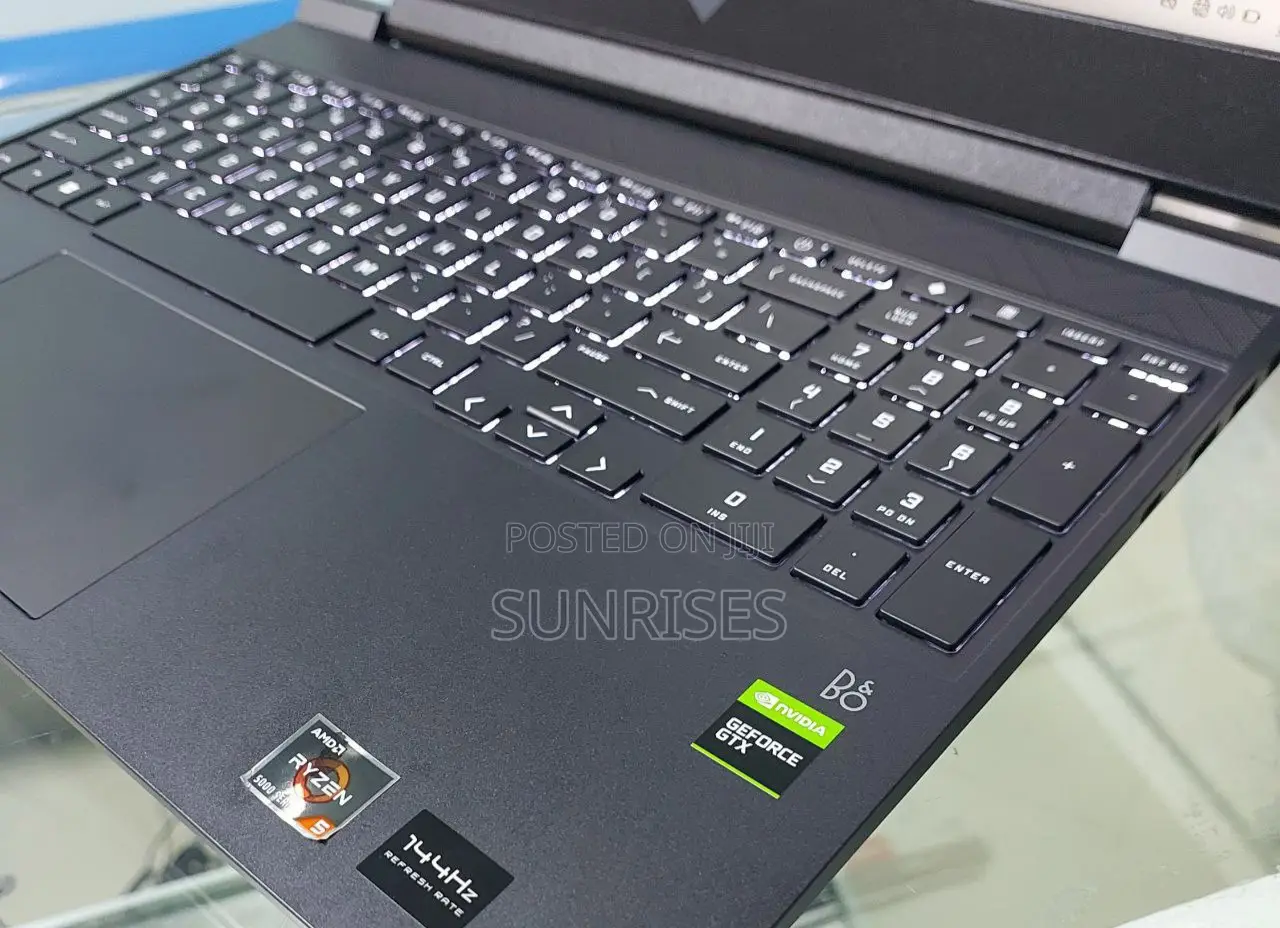 New Laptop HP Victus 16 16GB AMD Ryzen 5 SSD 1T