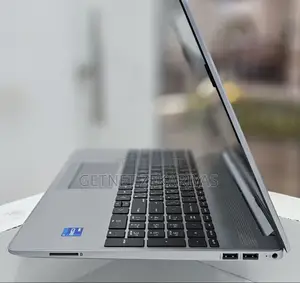 New Laptop HP Stream Notebook 8GB Intel Core I7 SSD 512GB