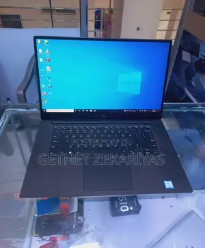 Photo - New Laptop Dell Precision 15 5520 32GB Intel Core I9 SSD 512GB