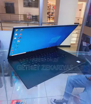 New Laptop Dell Precision 15 5520 32GB Intel Core I9 SSD 512GB