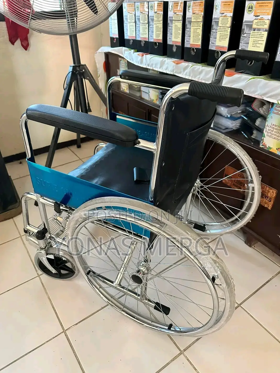Normal Wheelchair [ጎማዉ_ደረቅ Wheelchair/ጎማዉ ማይተነፍስ Wheelchair