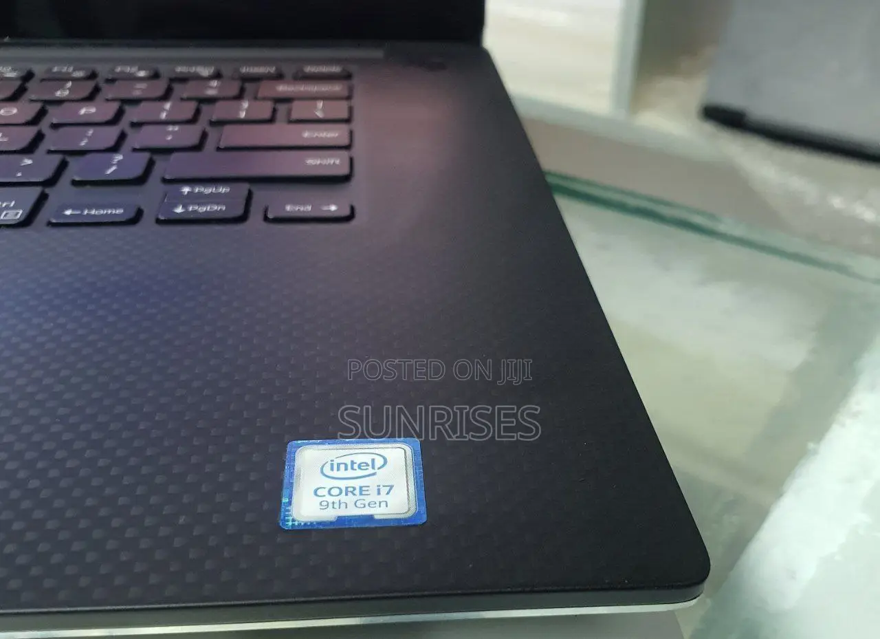 New Laptop Dell XPS 15 32GB Intel Core I9 SSD 512GB