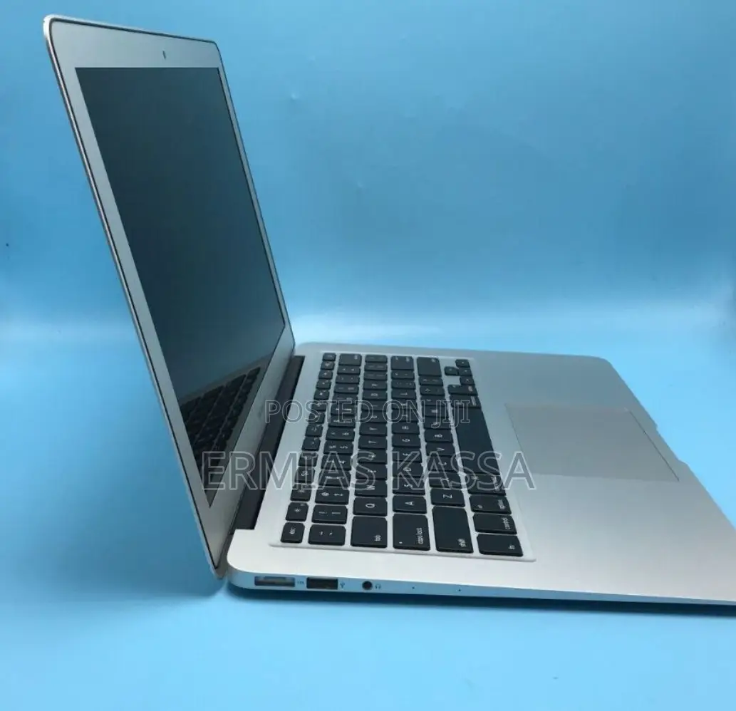 New Laptop Apple MacBook Air 2013 4GB Intel Core i5 SSD 128GB