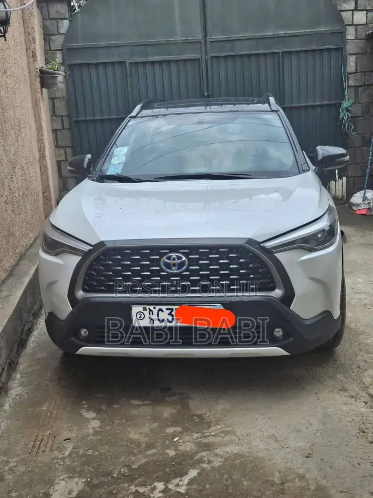 New Toyota Corolla Cross 2023 White