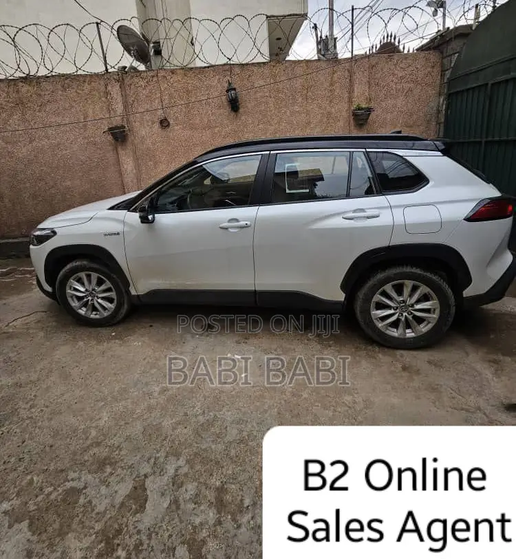New Toyota Corolla Cross 2023 White