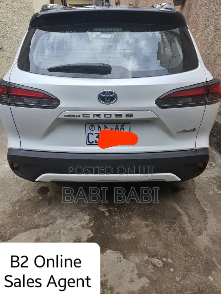New Toyota Corolla Cross 2023 White