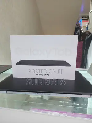 Photo - New Samsung Galaxy Tab A8 10.5 (2021) 64 GB Silver