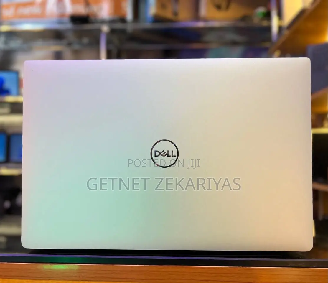 New Laptop Dell Precision 5520 16GB Intel Core I7 SSD 512GB