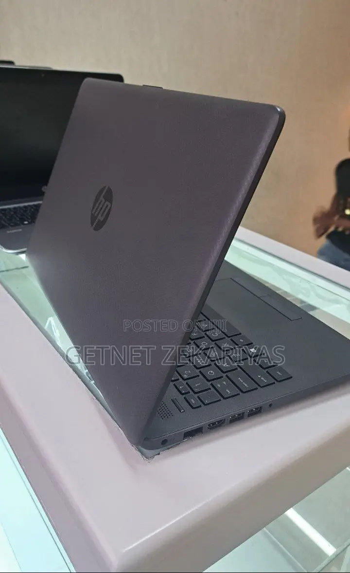 New Laptop HP Stream Notebook 8GB Intel Core I5 HDD 1T