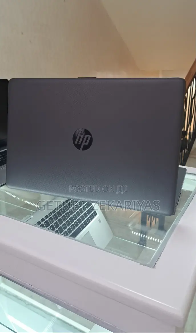 New Laptop HP Stream Notebook 8GB Intel Core I5 HDD 1T