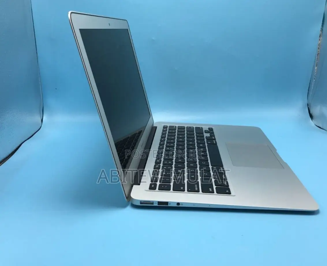 New Laptop Apple MacBook Air 2015 4GB Intel Core I5 SSD 128GB