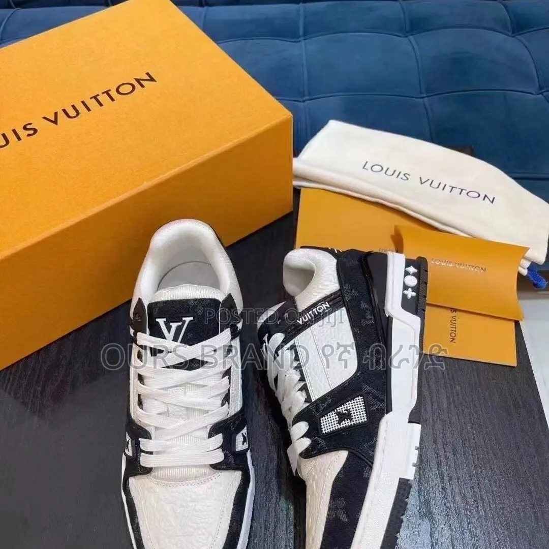 High Master Quality Louis Vuitton Trainer's Low Cut Sneaker