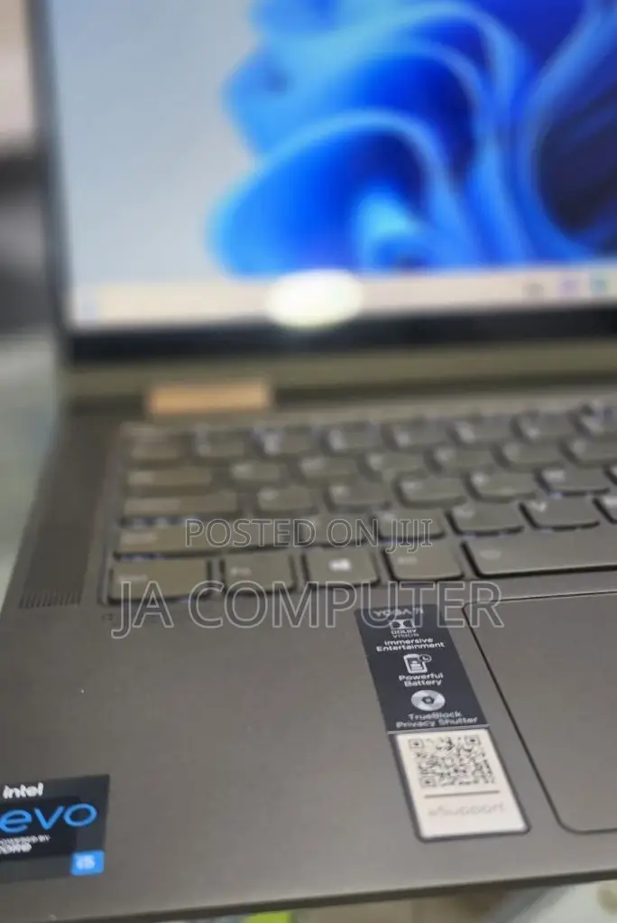 New Laptop Lenovo ThinkPad Yoga 12GB Intel Core I5 SSD 512GB