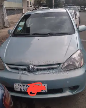 Toyota Platz 2004 Blue