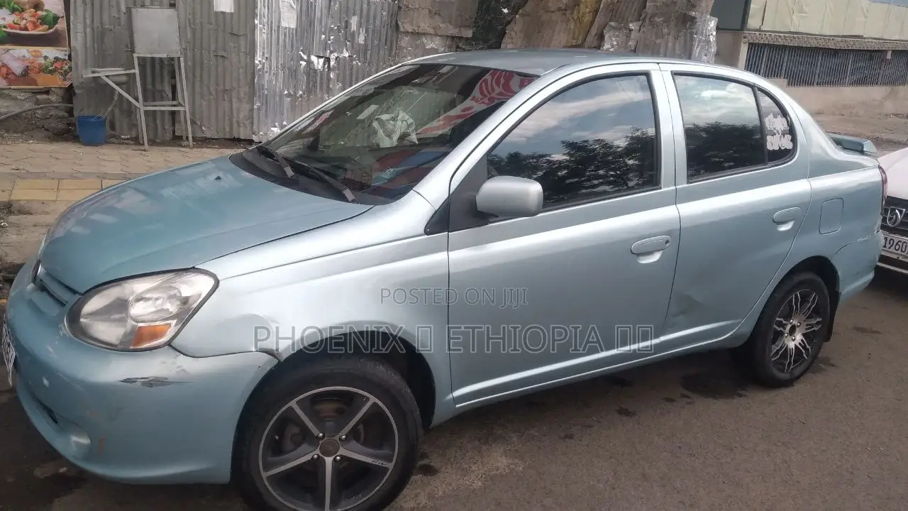Toyota Platz 2004 Blue