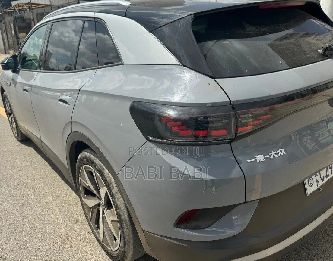 Volkswagen ID.4 2023 Gray