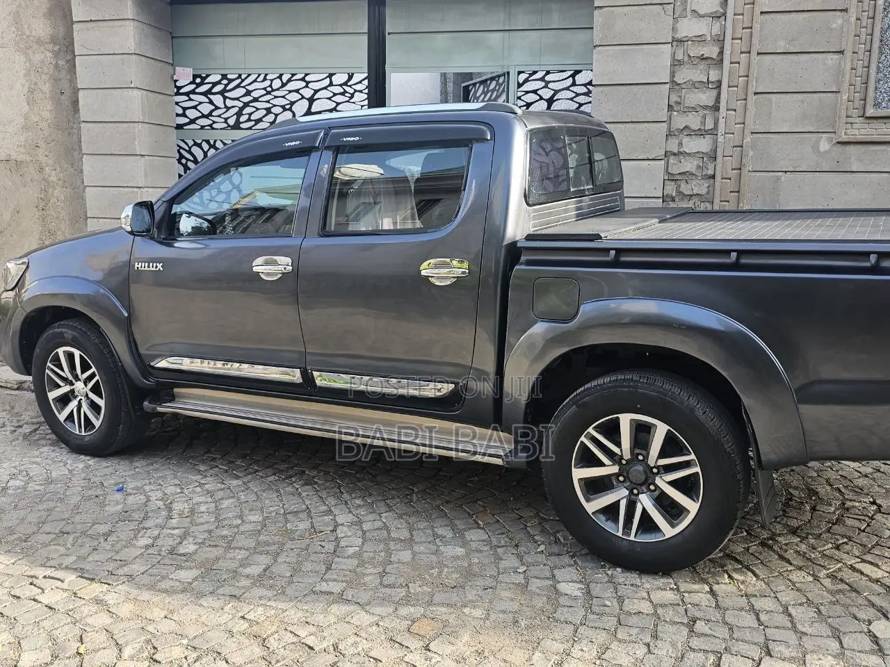 Toyota Hilux 2015 Gray