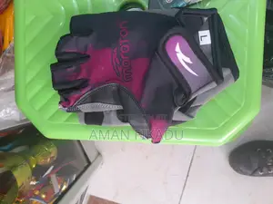 Photo - Girls Gym Glove