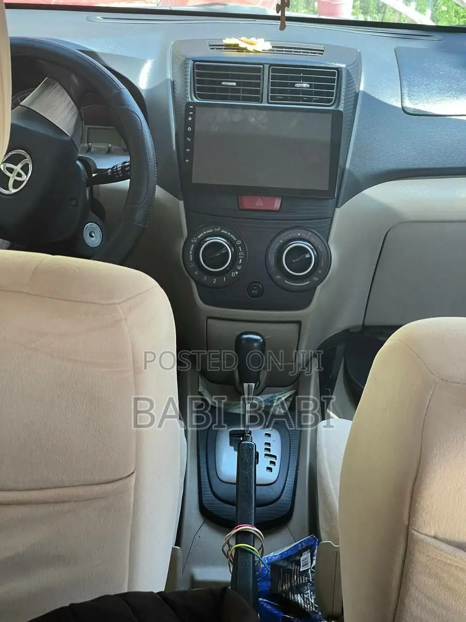 Toyota Avanza 2015 Gold