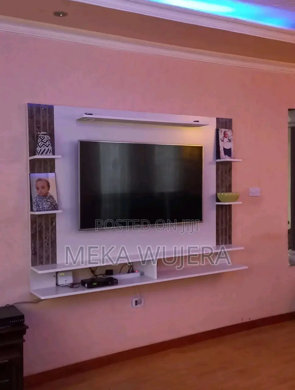 Modern TV STANDE Technology