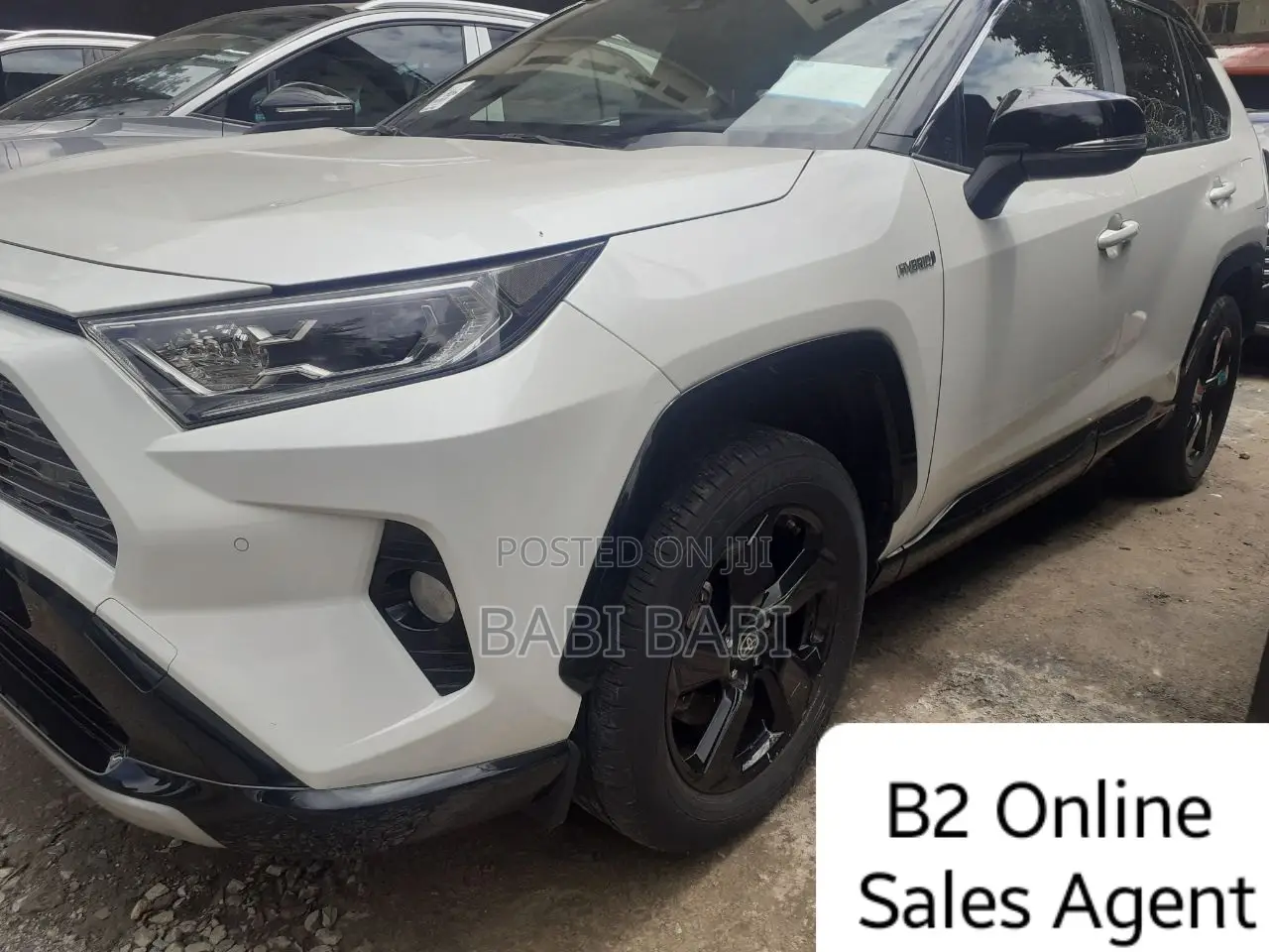 Toyota RAV4 2021 White