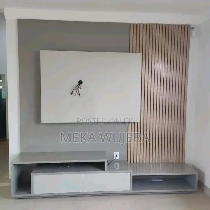 Modern TV STANDE Technology