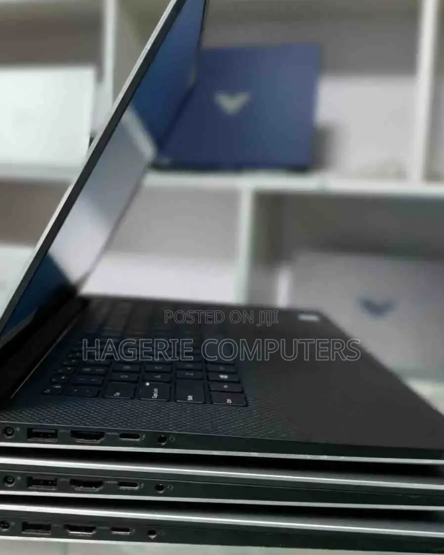 New Laptop Dell XPS 15 (9530) 16GB Intel Core I7 SSD 512GB