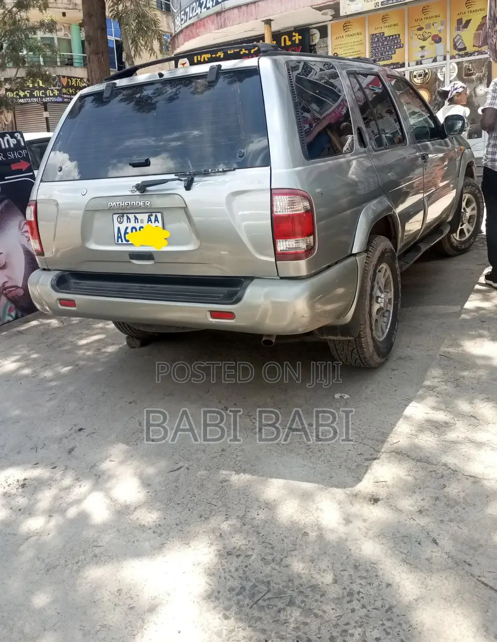 Nissan Pathfinder Automatic 2000 Silver