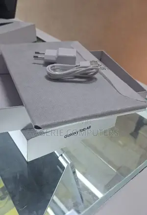 Photo - New Samsung Galaxy Tab A8 10.5 (2021) 64 GB Silver