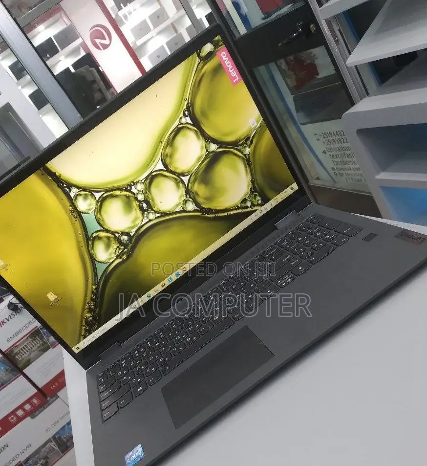 New Laptop Lenovo IdeaPad Flex 14 16GB Intel Core I7 SSD 512GB