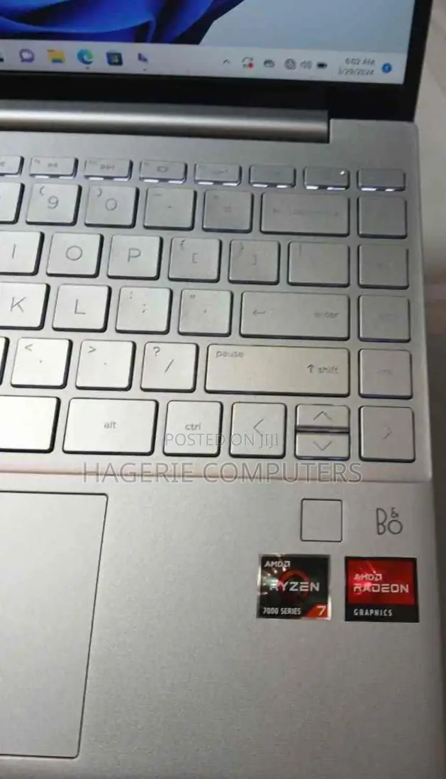 New Laptop HP Pavilion 13 16GB AMD Ryzen 7 SSD 512GB