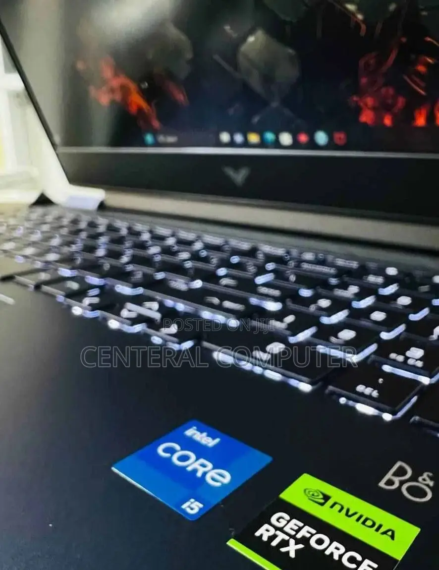 New Laptop HP 14S 8GB Intel Core I7 SSD 512GB