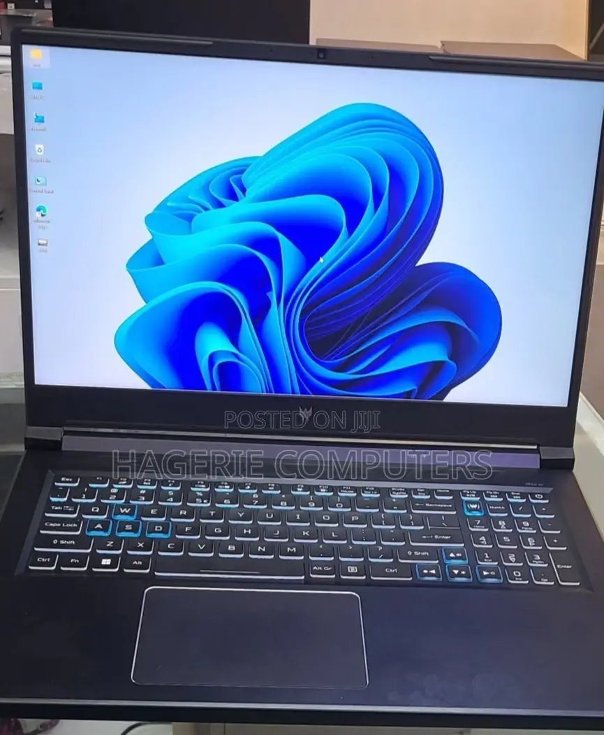 New Laptop Acer Predator Helios 300 16GB Intel Core I9 SSD 1T