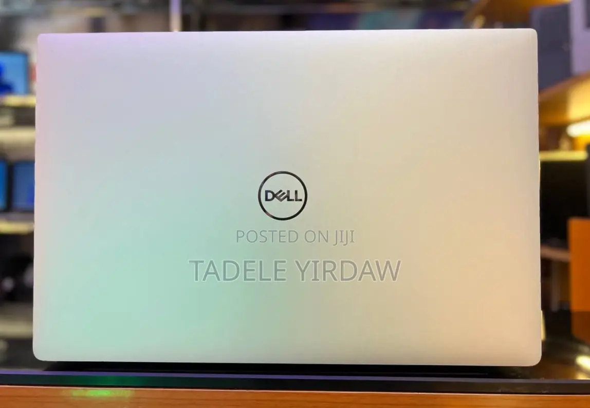 New Laptop Dell Precision 5520 16GB Intel Core I7 SSD 512GB