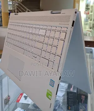 New Laptop HP Envy X360 8GB Intel Core I5 SSD 512GB