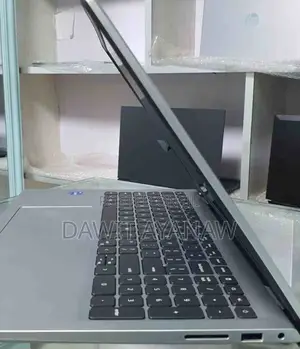 New Laptop Dell 16GB Intel Core I5 SSD 512GB