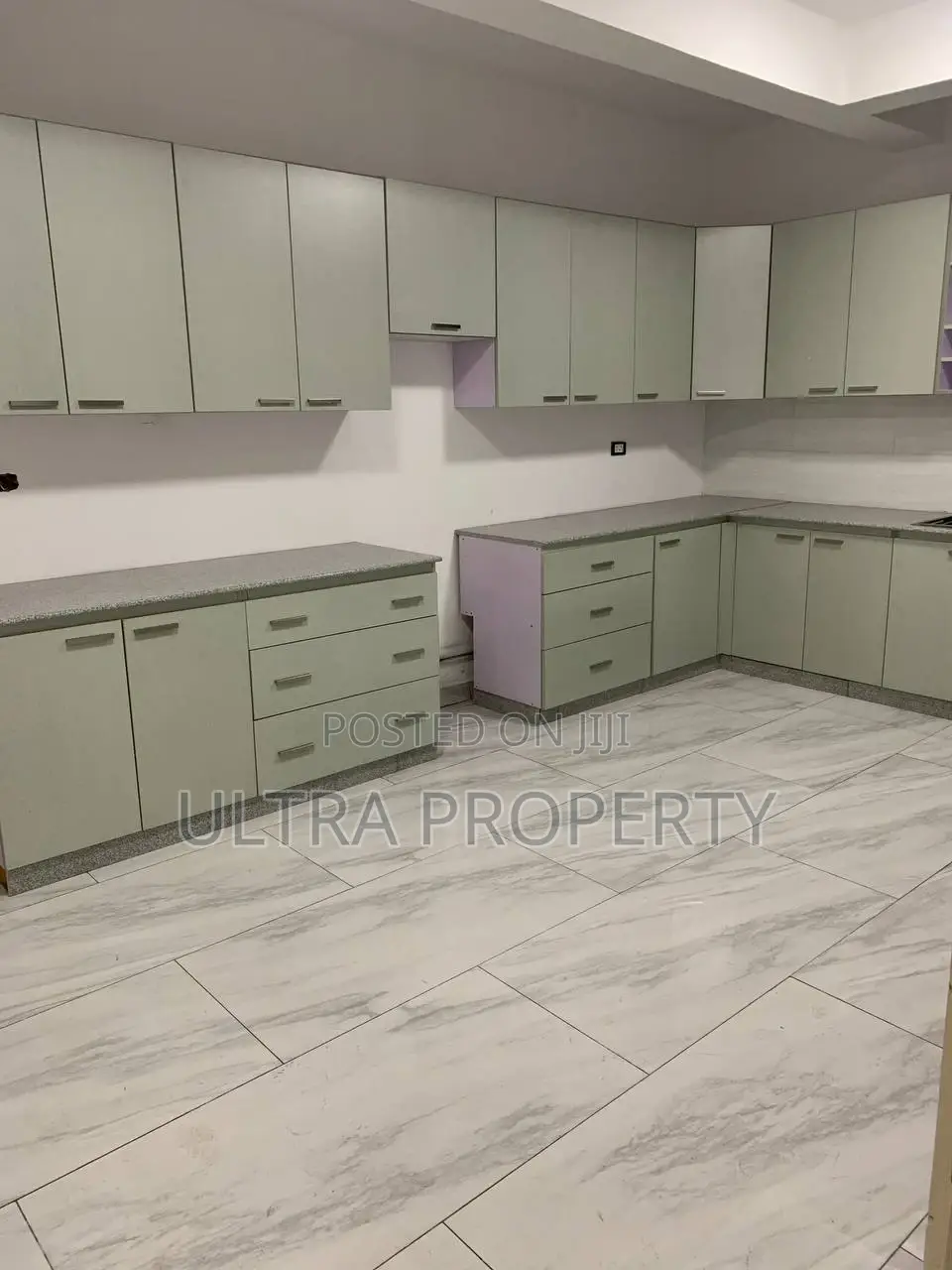 3bdrm Apartment in Bole for rent