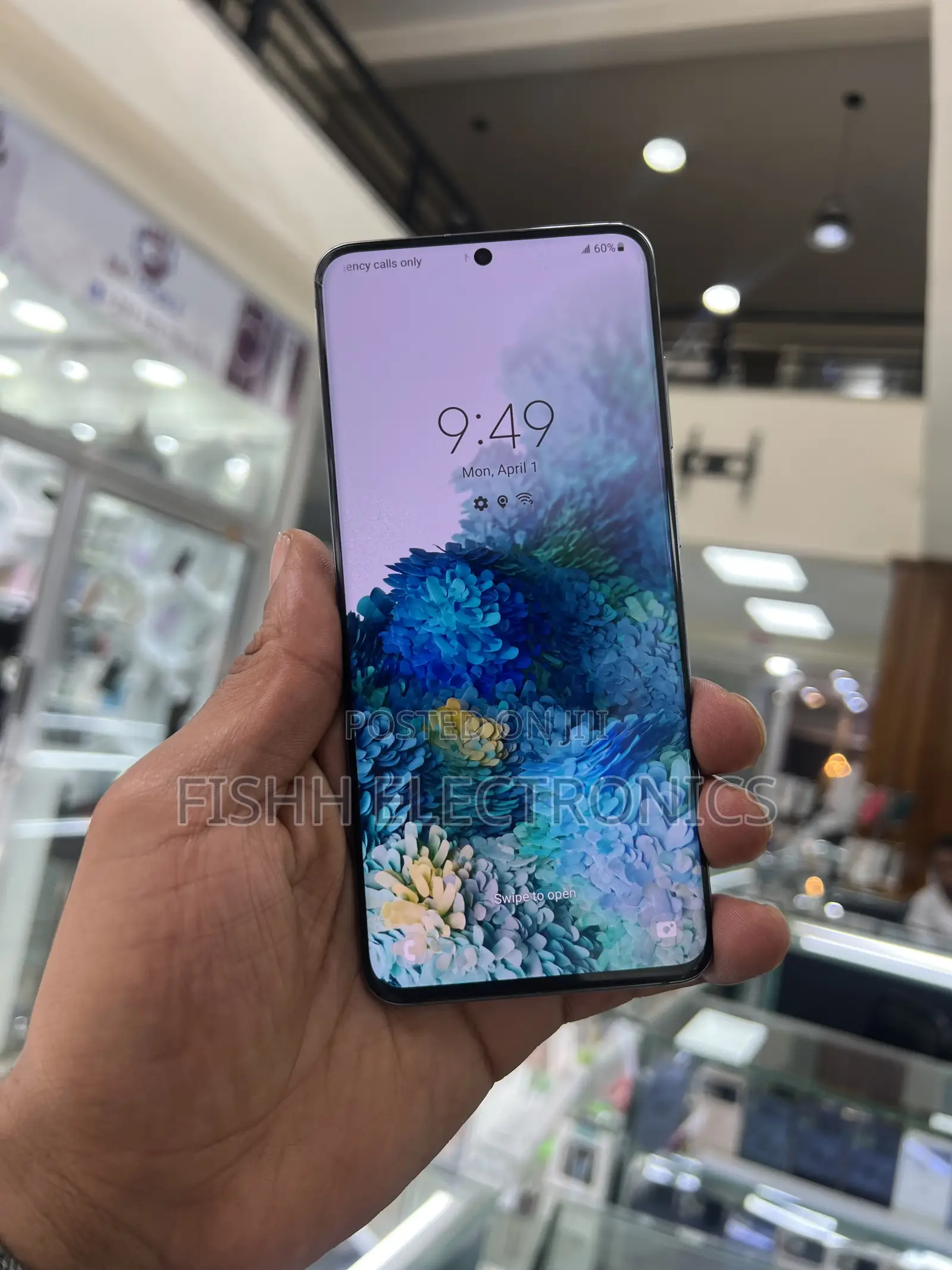 New Samsung Galaxy S20 128 GB Gray