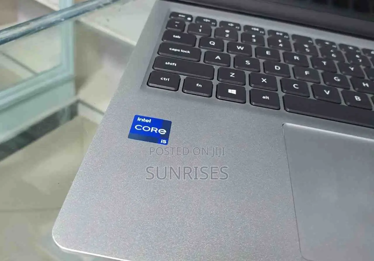 New Laptop Dell Latitude 5310 16GB Intel Core I5 SSD 512GB