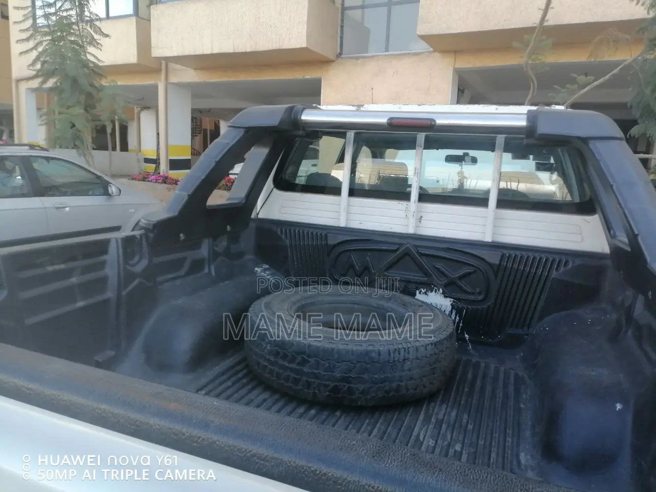 Toyota Hilux 2010 White